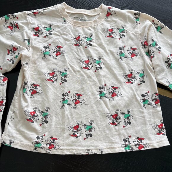 Disney Winter / Christmas Lightweight Sweatshirt Size Small EUC - Picture 2 of 7